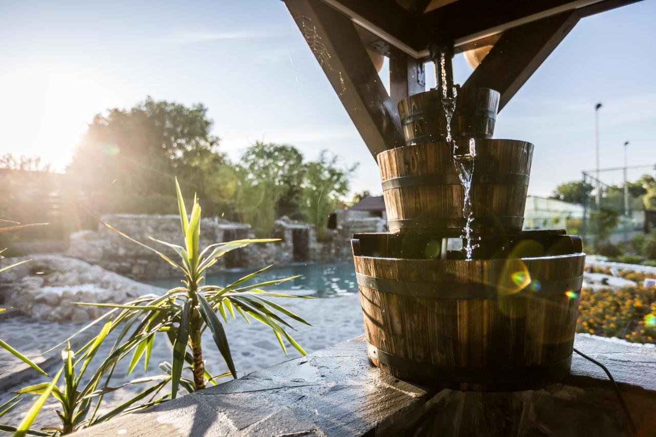 Country Spa Retreat Snagov Ngoại thất bức ảnh The Noria de los Tres Caños